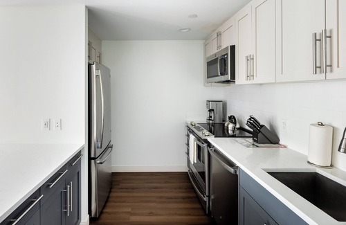 East Cambridge Apartamento | Modern Two Bedroom with Views in Cambridge