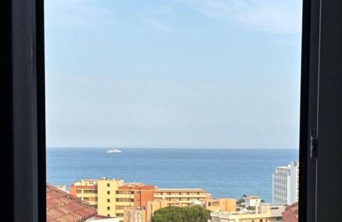 Carihuela Casa | Modern Two-Floor Townhouse Next to the Beach