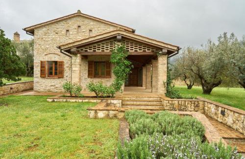 Montelovesco Casa | Modern Umbrian House with Swimming Pool - M&M Holiday House