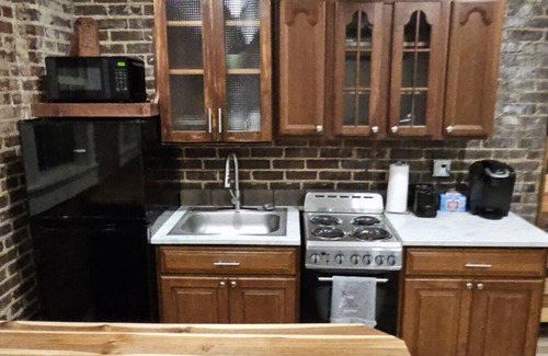 Maryville Apartamento | Modern 1BR in GREAT Location! (Unit 203)