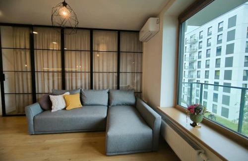 Vilnius Apartamento | Modern Urban Retreat & Private Parking