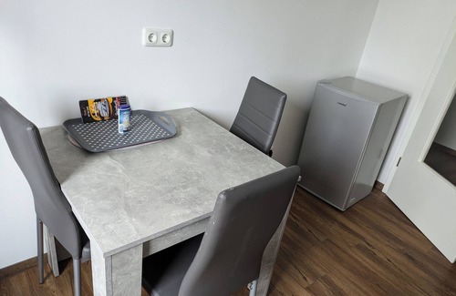 Center Apartamento | Modern vacation apartment with skyline view: Your hideaway in WHV