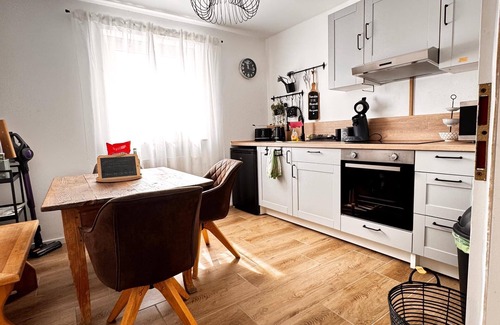 Furth im Wald Apartamento | Modern vacation home with balcony and bathtub (81 sqm)