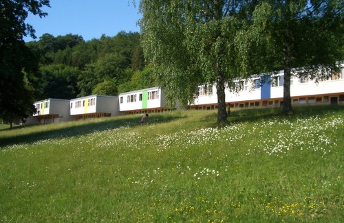 Hubingen Casa | Modern vacation home for 4 people in park-like grounds