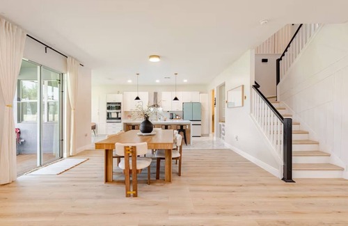 Southeast Orlando Casa | Modern Villa 3BR, 2.5BA, Clubhouse, Tennis, Pool, Playground