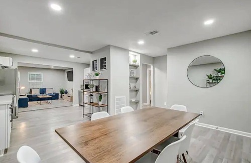 Northside Casa | Modern Villa-Hidden Gem-12 Min From Downtown