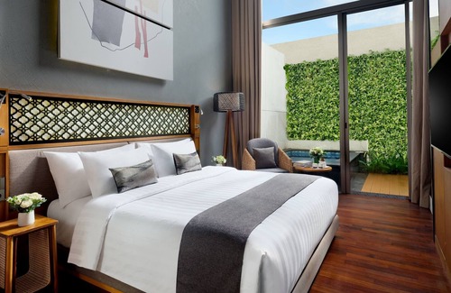Petitenget Complejo | Modern Villa
