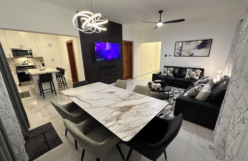 Punta Cana Villa | Modern Villa in Punta Cana: 3Bdr, 5Bath, Pool, Wi-Fi, BBQ