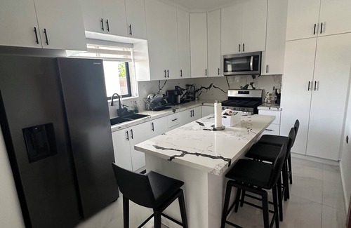 Punta Cana Villa | Modern Villa in Punta Cana: 3Bdr, 5Bath, Pool, Wi-Fi, BBQ