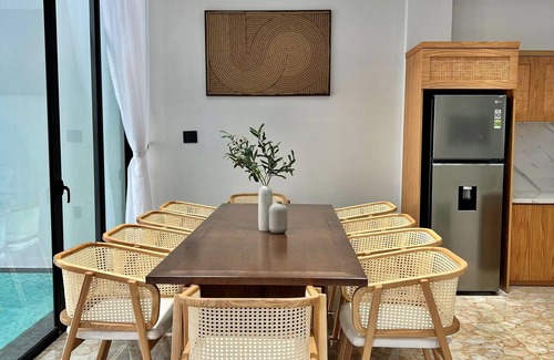 Thang Tam Villa | Modern Villa in the Heart of City with pool, karaoke, parking