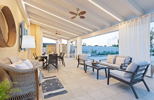 Santa Maria del Focallo Villa | Villa siciliana, admite mascotas con todo el confort cerca de la playa.