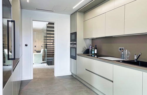 Vilamoura Villa | Modern villa with heated pool. Vibrant Vilamoura is within walking distance.