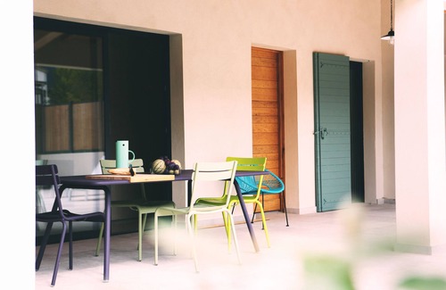 Malaucene Villa | VILLA MODERNA CON PISCINA PRIVADA EN EL PIE DE Mt VENTOUX - personas 1O