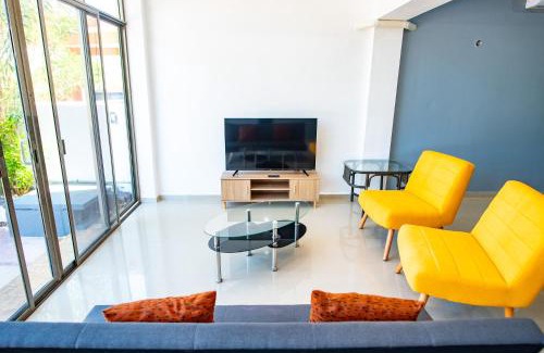Chicxulub Pueblo Apartamento | Modern villa with private pool, 1 block from the Ocean