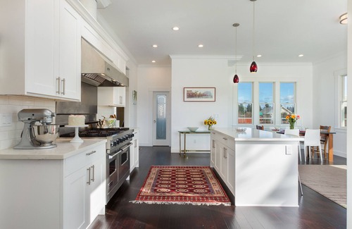 Healdsburg Otro | Modern Vineyard Farmhouse - Close to Downtown Healdsburg - 4 BD/4 Ensuite Baths