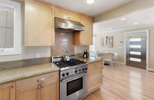 Sausalito Casa | Modern waterfront home with San Francisco Bay Views and Large Deck