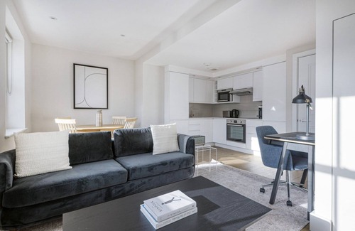 Waterloo Apartamento | Modern Waterloo 2BR open plan with Balcony on Lower Marsh, by Blueground