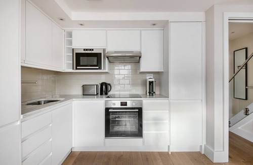 Waterloo Apartamento | Modern Waterloo 2BR open plan with Balcony on Lower Marsh, by Blueground