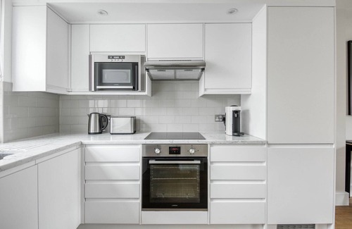 Waterloo Apartamento | Modern Waterloo 2BR open plan with Balcony on Lower Marsh, by Blueground