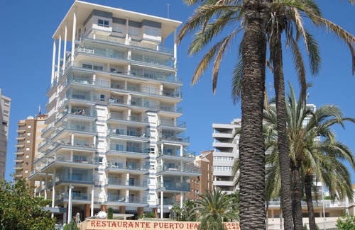 Calpe Apartamento | Modern Well App 2 habitaciones, 2 balcones, magníficas vistas al mar, piscina aislada.