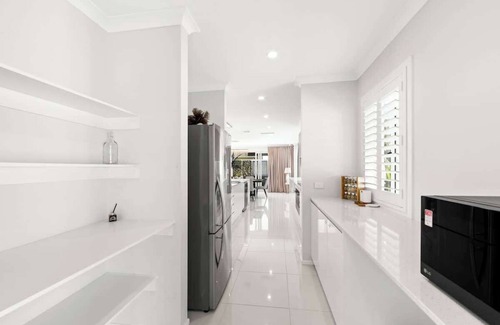 Werribee Casa | Modern Werribee Retreat Close Shops & Nature