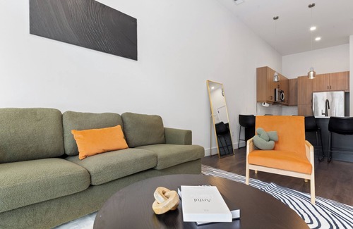 Home Park Apartamento | Modern West Midtown Retreat — Luxurious Stay!