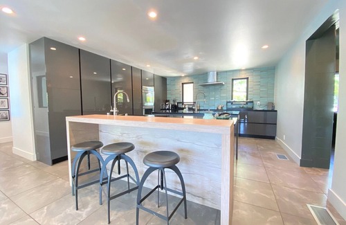 Los Olivos Casa | Modern Wine Country Home with Pool, Spa & Sauna, EV Charging