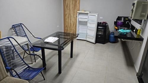 Americana Casa | Moderna área com Wi-Fi e ar condicionado