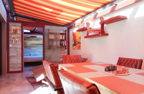 La Listada Casa | CASA MODERNA INDEPENDIENTE CON PISCINA, VISTAS AL MAR Y AL TEIDE EN LA LISTADA