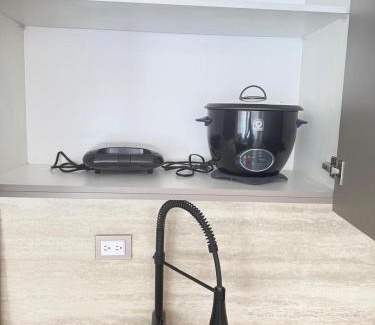 Huayna-Capac Apartamento | Moderna Suite a estrenar en la Atenas del Ecuador