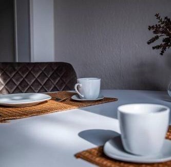 Andreasvorstadt Apartamento | Moderne 2 Raum - Arbeitsplatz - SmartTV - Zentral - ruhiges Dachgeschoss