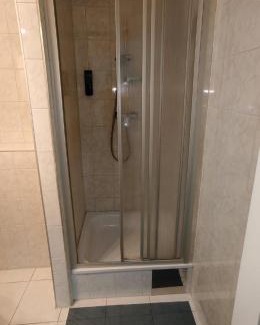 Liesing Apartamento | Moderne Apartments mit Klima, perfekter Anbindung ins Zentrum und kostenlose Parkplätze!