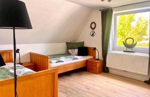 Bad Wuennenberg Apartamento | Moderne Ferienwohnung mit Balkon & WLAN - zentral