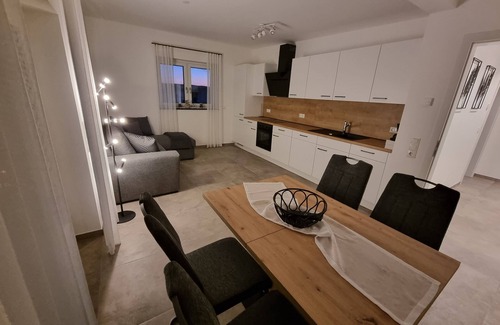 Euskirchen Apartamento | Moderne Ferienwohnung mit Großer Terrasse