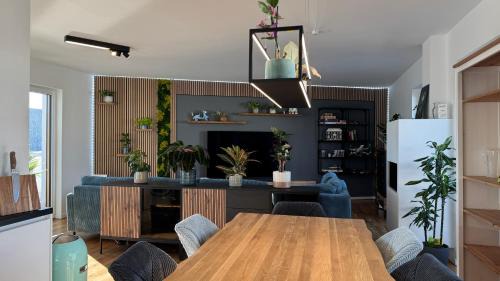 Neuschonefeld Apartamento | Moderne Penthousewohnung in Zentrumsnähe