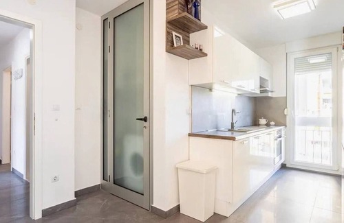 Znjan Apartamento | Moderne Unterkunft in der Nähe der Interessantesten Sehenswürdigkeiten von Split