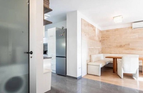 Znjan Apartamento | Moderne Unterkunft in der Nähe der Interessantesten Sehenswürdigkeiten von Split