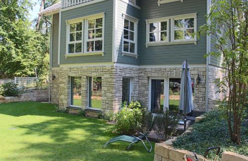 Schwielowsee Apartamento | Moderne Wohnung im skandinavischen Stil am Waldrand