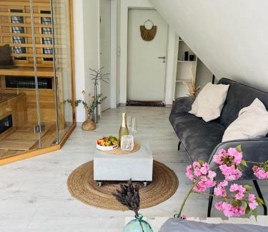 Rudinghausen Casa | Moderner Altbau mit Infrarotsauna im Grünen