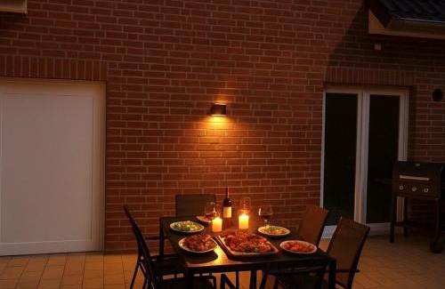 Artlenburg Apartamento | Modernes Ferienhaus bei Lüneburg Terrasse, Grill & Garten für 6 Gäste