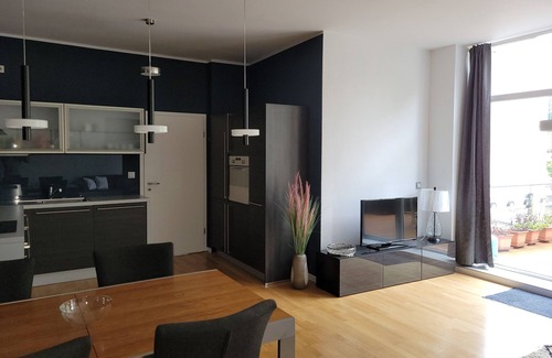 Dresden Apartamento | Modernes Loft mit Großer Terrasse und Zwei Kostenlosen Parkplätzen