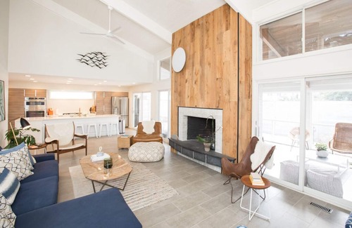 Northeast Virginia Beach Casa | Modernist Oasis is located in the beautiful North End of Virginia Beach