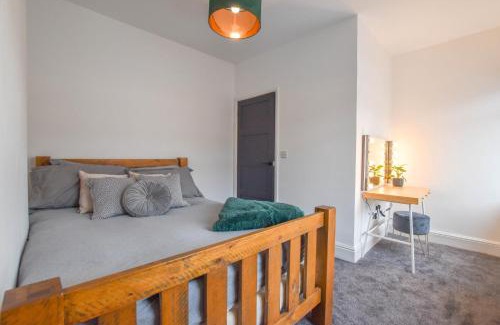 Roath Casa | Modernistic 4-bedroom home close to City Centre