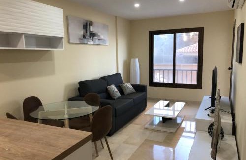 Torreblanca Apartamento | Moderno Apartamento en Primera línea Paseo Marítimo Fuengirola
