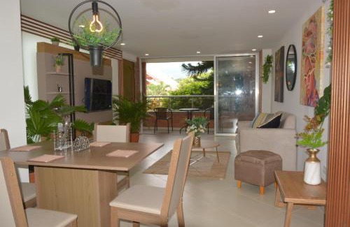 Laureles Apartamento | Moderno y céntrico apartamento con impresionantes vistas a la montaña 202