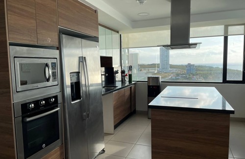 Manta Apartamento | Moderno y Exclusivo Apartamento con Vista al Mar