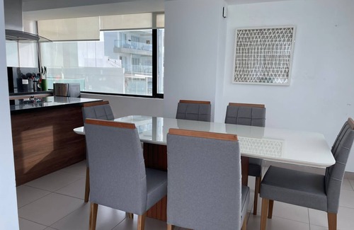Manta Apartamento | Moderno y Exclusivo Apartamento con Vista al Mar