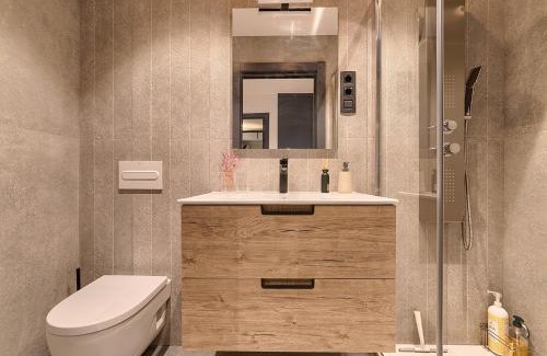 Bilbao Old Town Apartamento | Moderno y Lujoso en el Historico Casco Viejo