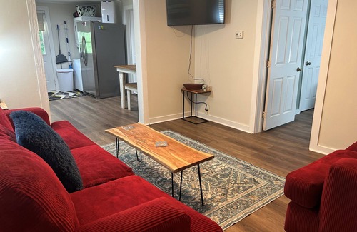 Yadkinville Casa | Modest comfortable home in Downtown Yadkinville