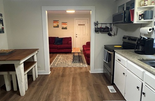 Yadkinville Casa | Modest comfortable home in Downtown Yadkinville